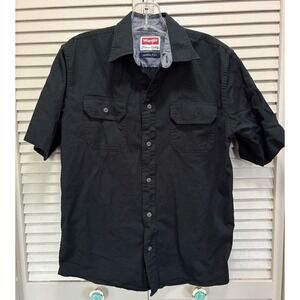 Wrangler Comfort‎ Flex Black Short Sleeve Button Up Shirt Size Small Pockets